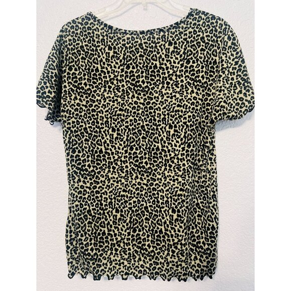 Leopard Print Pajama Set: Short Sleeve Top & Shorts Wavy Hem Lightweight Fabric - Picture 1 of 7